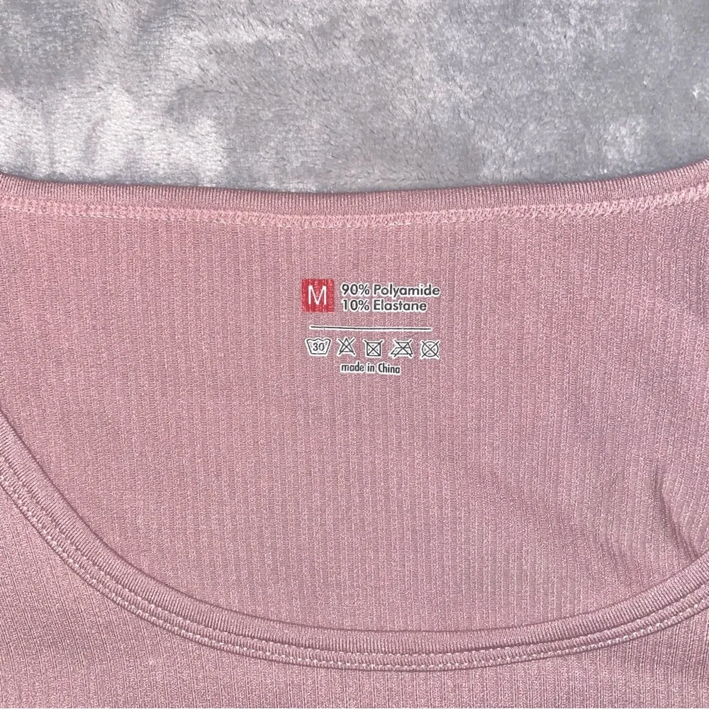 Women's Pink Activewear Set - Picture 2 of 3
